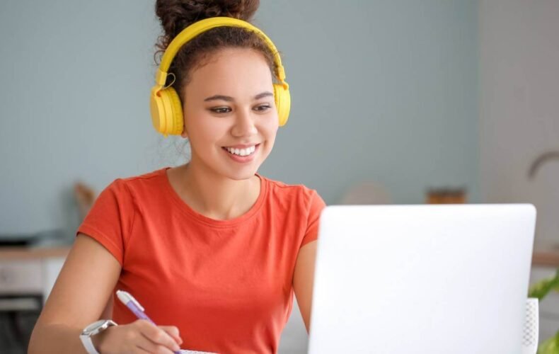 How to Stay Motivated While Learning Online